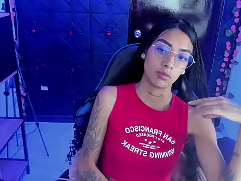 Chat XXX ao vivo de KarlaSlutSkinny__