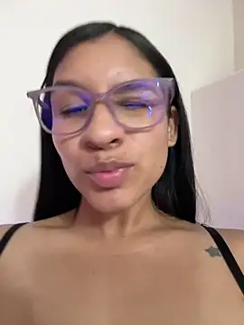 Danaeluxe Chat XXX in diretta