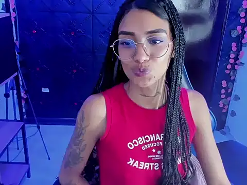 KarlaSlutSkinny__ 现场XXX聊天