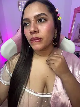 Chat XXX ao vivo de krishaa_