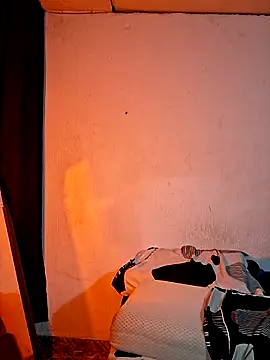دردشة Backdoor_Newbie الجنسية المباشرة