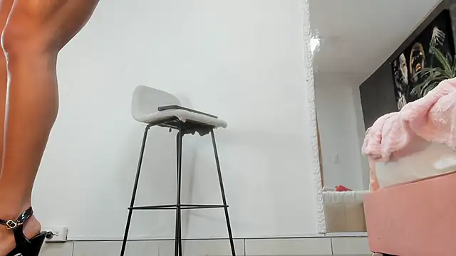 Chat +18 de isa_lancaster ao vivo