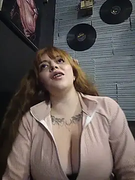Chat +18 de Isabella__Risky ao vivo