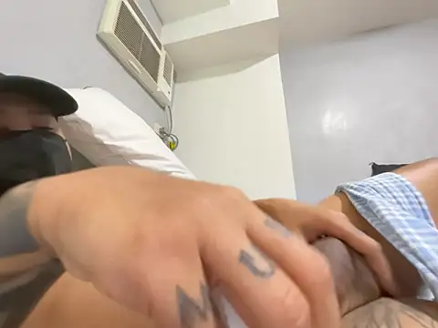 tattoo_hottie Webcamshow