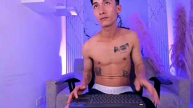 adammercury's Webcam Show