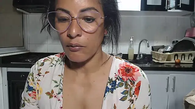 عرض كام kateleyagrey