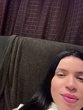 XXX chat uživo modela Rafaellaz