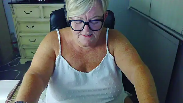 BridgetBlueEyes – Live XXX-chat