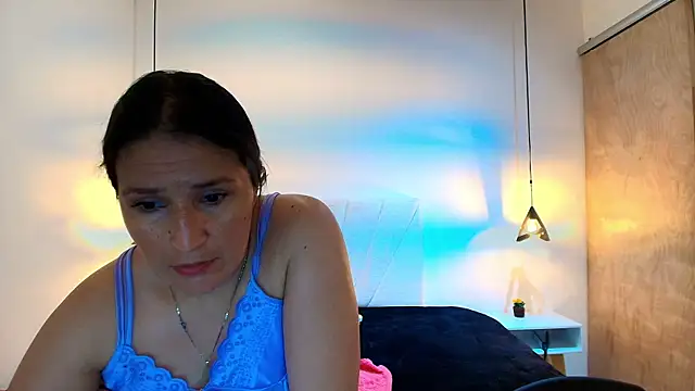 Barbara_fox__ élő XXX-chatje