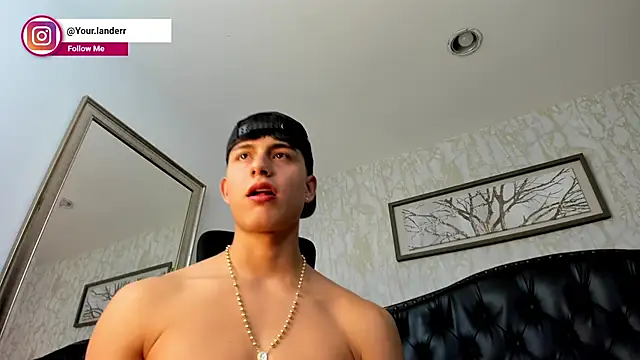 Czat XXX na żywo – Lander_Cruz