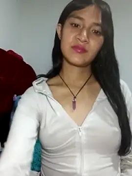 دردشة KarolaMendez الجنسية المباشرة