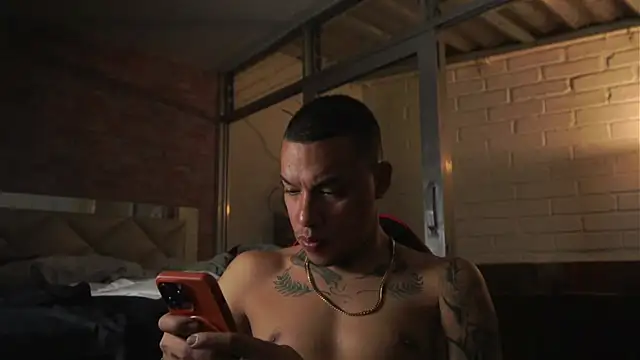 Онлайн чат XXX AlphaMasterXxx