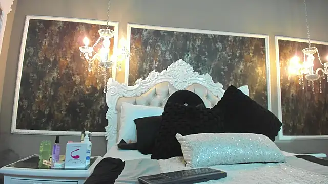 JuliethMilf 即時 XXX 聊天