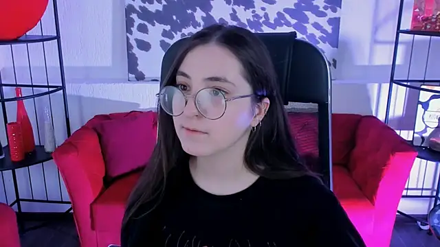 VirtuallVoyant Chat XXX live