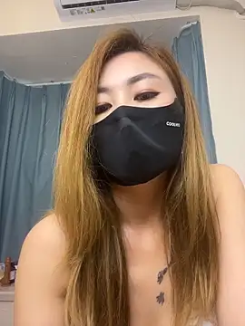 okgirl_23 Adlı Modelin Canlı XXX Sohbeti