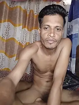 Priankaboudi Pertunjukan Webcam