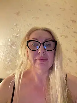 OliviaDancequeen's Live XXX Chat