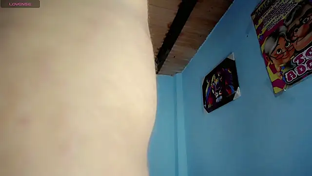 Emily_Hornys20 Webcam Show