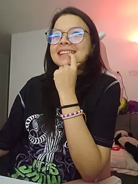 Chat +18 de azumiichan ao vivo