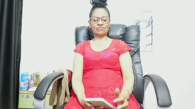 Aries_Mature Chat XXX live