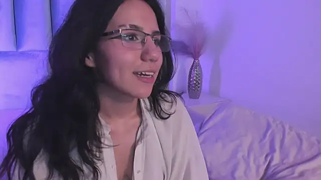 Chat XXX en directo de HollyPeach