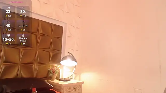 MelodyBlazze's Live XXX Chat