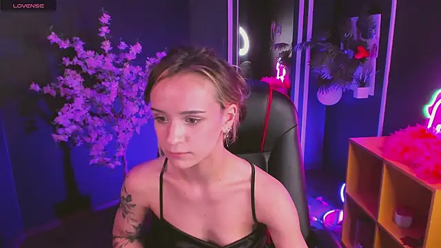 AgataSilk's Live XXX Chat