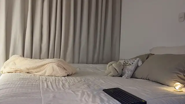 Czat XXX na żywo – Miia_Vega_