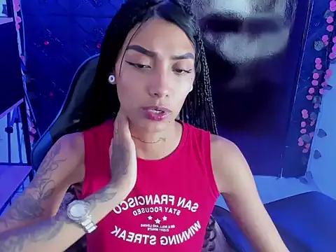 KarlaSlutSkinny__ Chat XXX in diretta