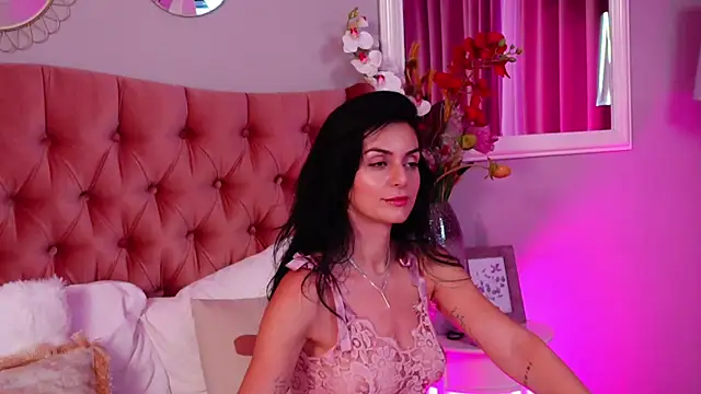 LadyAnyaa: απευθείας συνομιλία ΧΧΧ