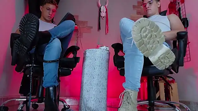 AngeloandEdwardn Webbikameraesitys