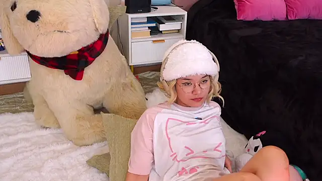 NataliaNovak Adlı Modelin Canlı XXX Sohbeti