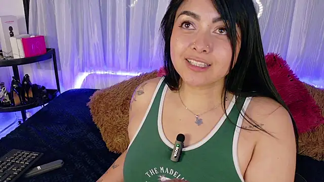 Victoria_J Live XXX-chat