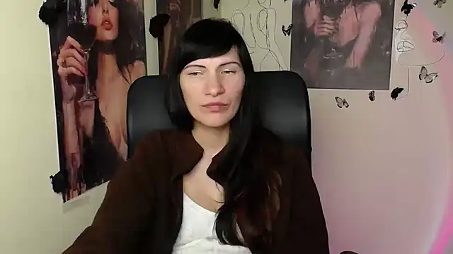 Chatroom XXX en direct de Rosalinda_ro