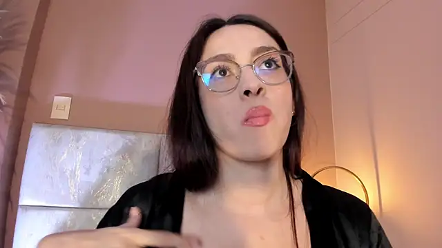AndraCyruss Live XXX-Chat