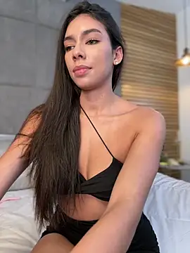 Chatroom XXX en direct de EllaSanz_