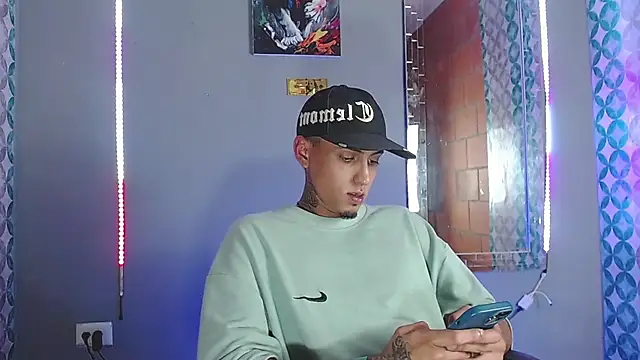 Liam_lee: απευθείας συνομιλία ΧΧΧ