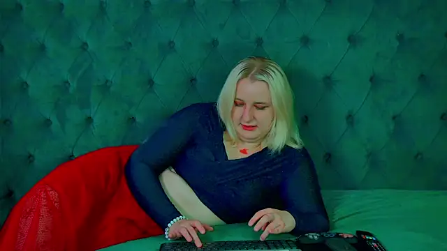 LioraArdyn's Live XXX Chat