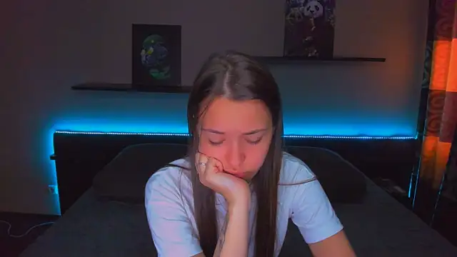 AlexaBarkley 即時 XXX 聊天