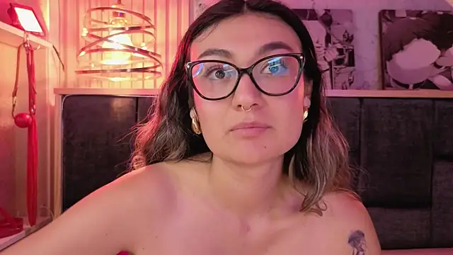 Im-Lola Adlı Modelin Web Kamerası Şovu