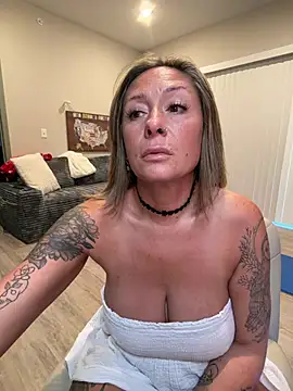 bossyroxy84's Webcam Show