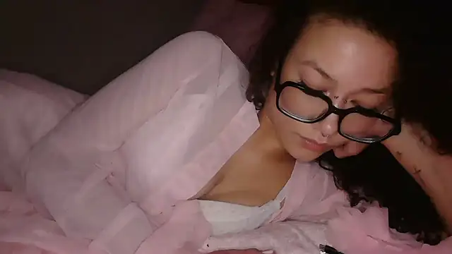 mirrorfa1ry Adlı Modelin Canlı XXX Sohbeti