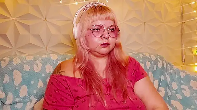 Satyn_doll Adlı Modelin Web Kamerası Şovu