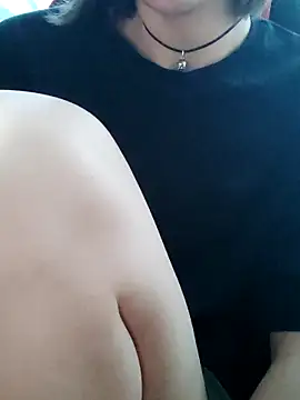 Aashikalaa Chat XXX in diretta