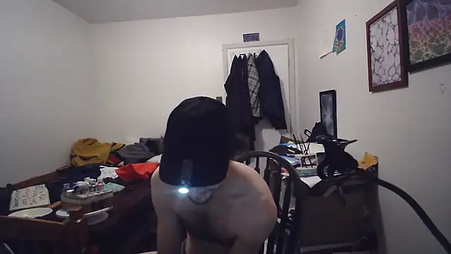 JohnnyMoves webkamerás műsora
