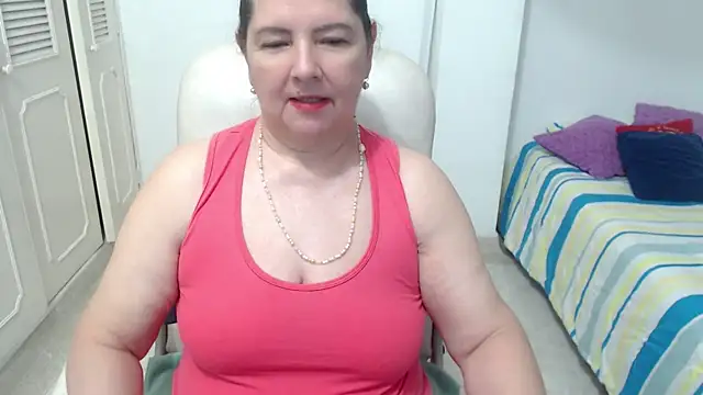 leonela_69 即時 XXX 聊天