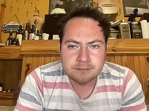 alecsgzz webcam show
