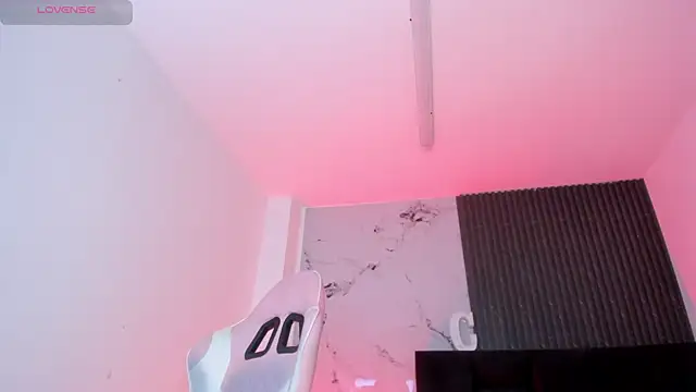 Chloemuaak's Live XXX Chat