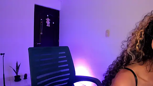 Živý XXX chat Lucia_Fuster
