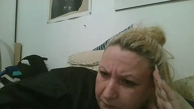 Show modela Bakala93Du34000 na web-kameri